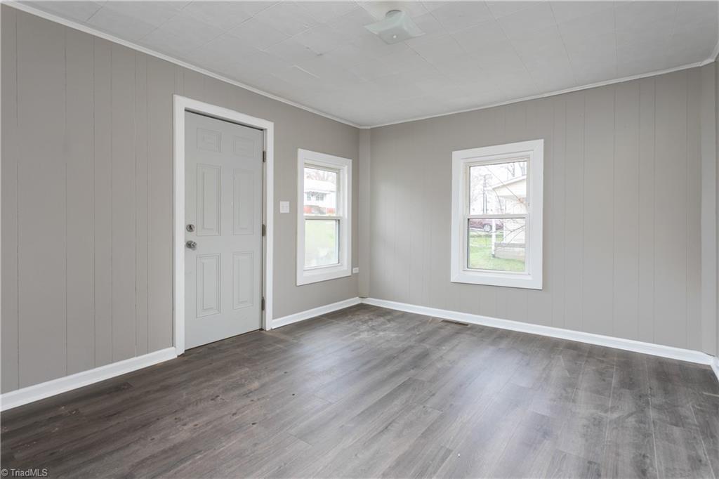 1411 Cook Street High Point, NC 27262 - Photo 4 of 13