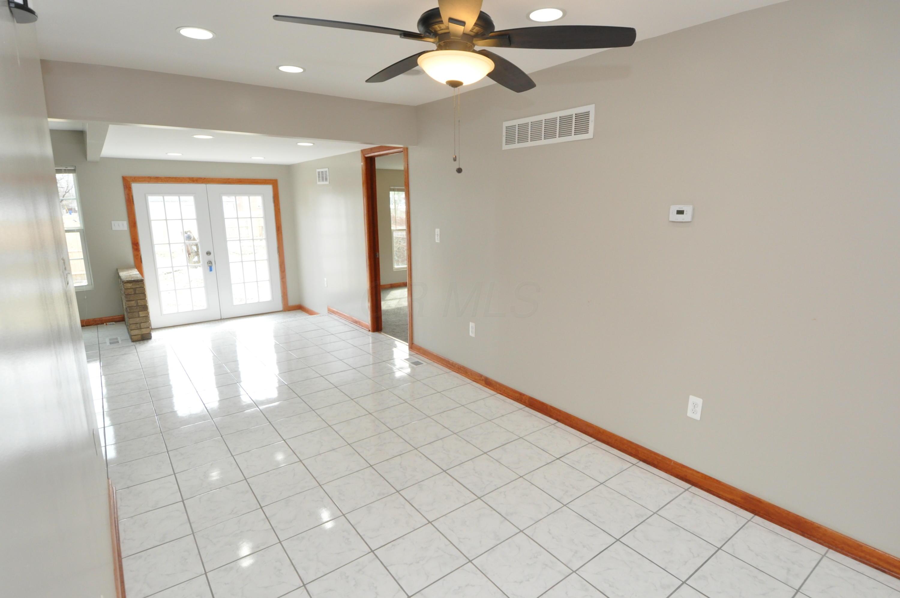 3297 Parkside Road Columbus, OH 43204 - Photo 9 of 40 Gallery Image 9