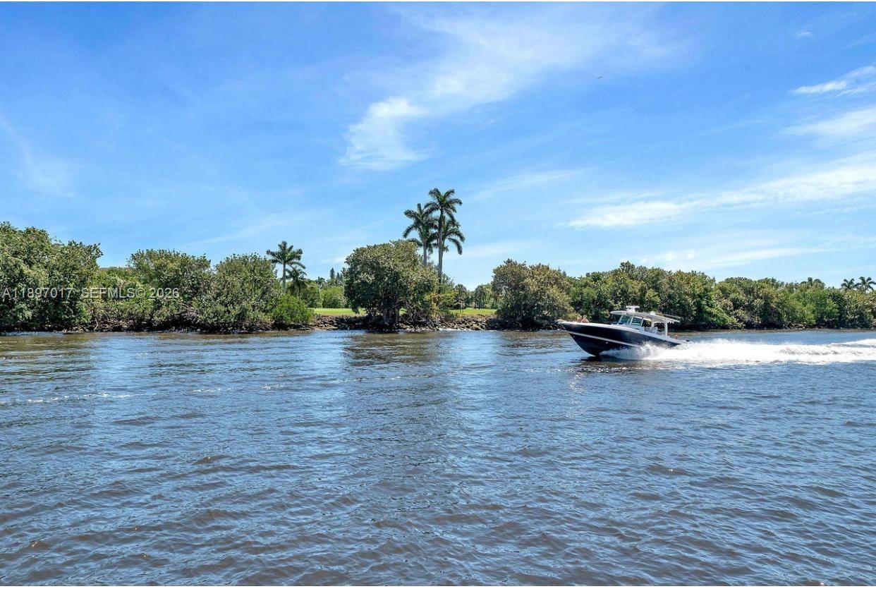 35 Colonial Club Drive, Unit 203 Boynton Beach, FL 33435 - Photo 1 of 29