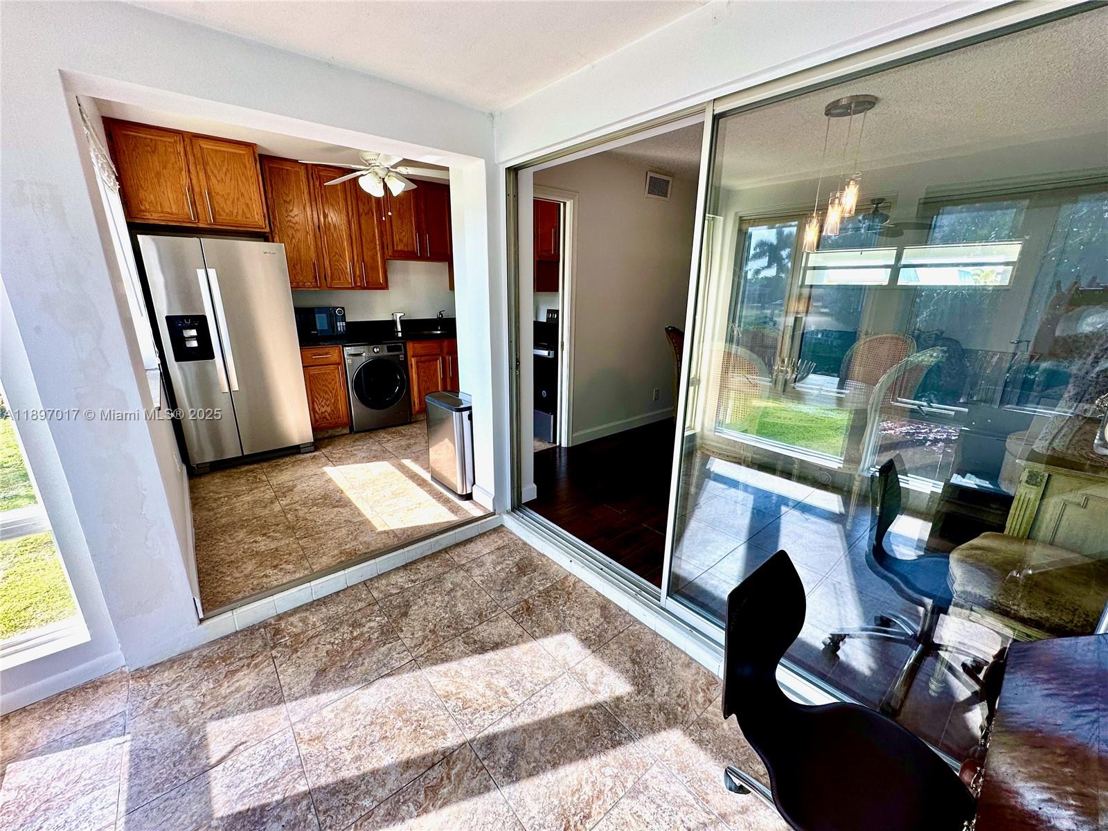 35 Colonial Club Drive, Unit 203 Boynton Beach, FL 33435 - Photo 9 of 29