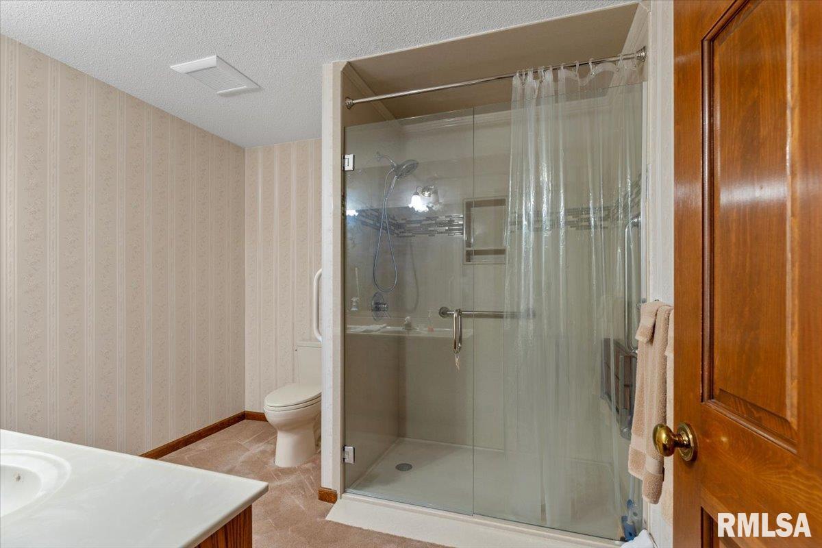 1816 Hunter Ridge Drive Springfield, IL 62704 - Photo 25 of 38 Gallery Image 25