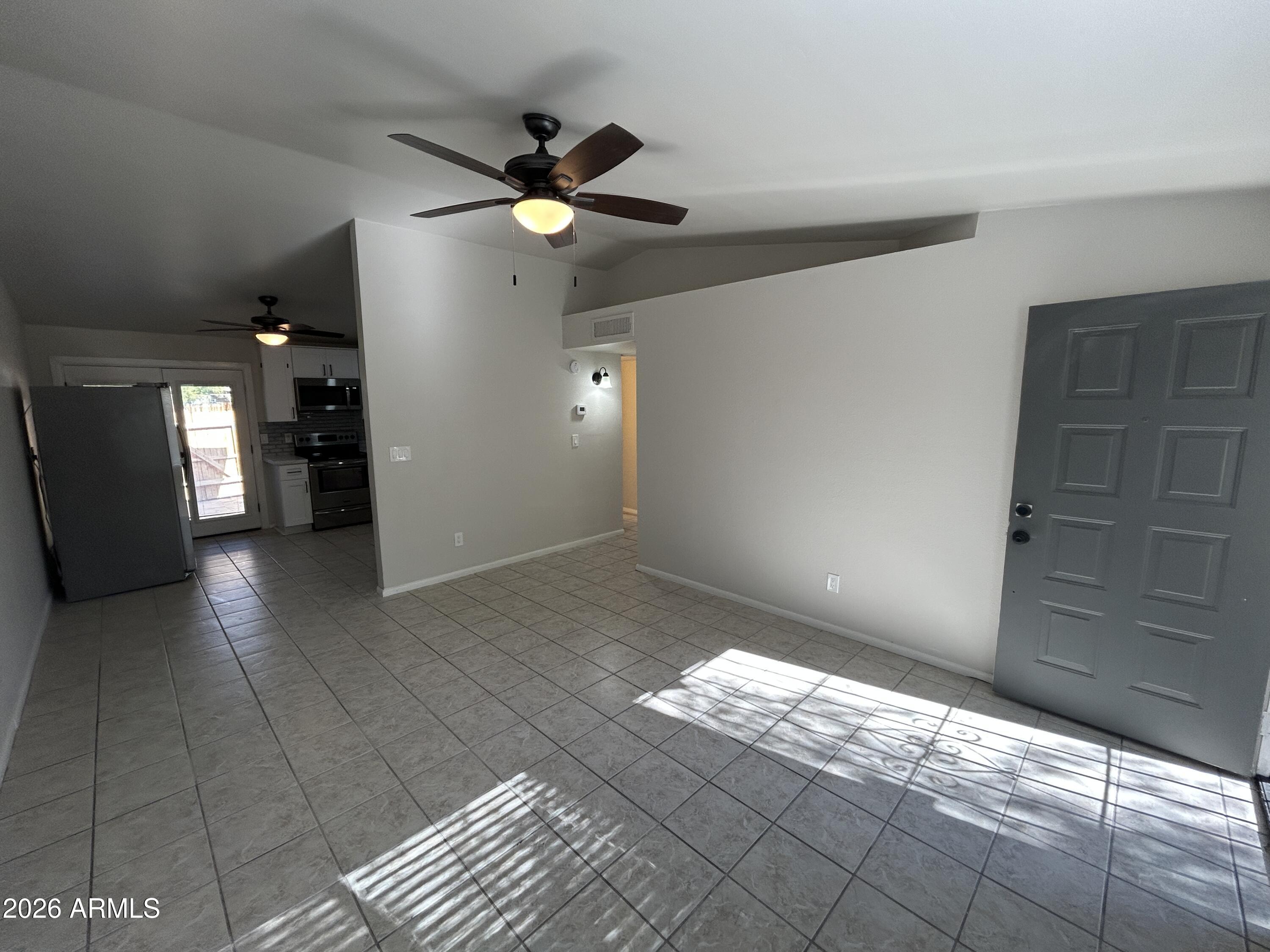 6711 West Osborn Road, Unit 22 Phoenix, AZ 85033 - Photo 4 of 13 IMG_5222