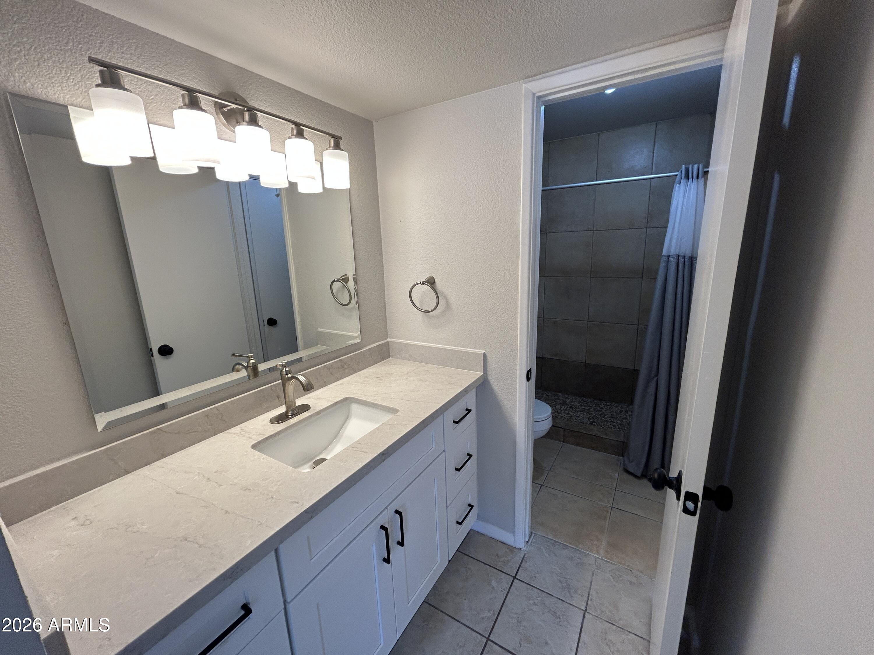 6711 West Osborn Road, Unit 22 Phoenix, AZ 85033 - Photo 6 of 13 IMG_5226