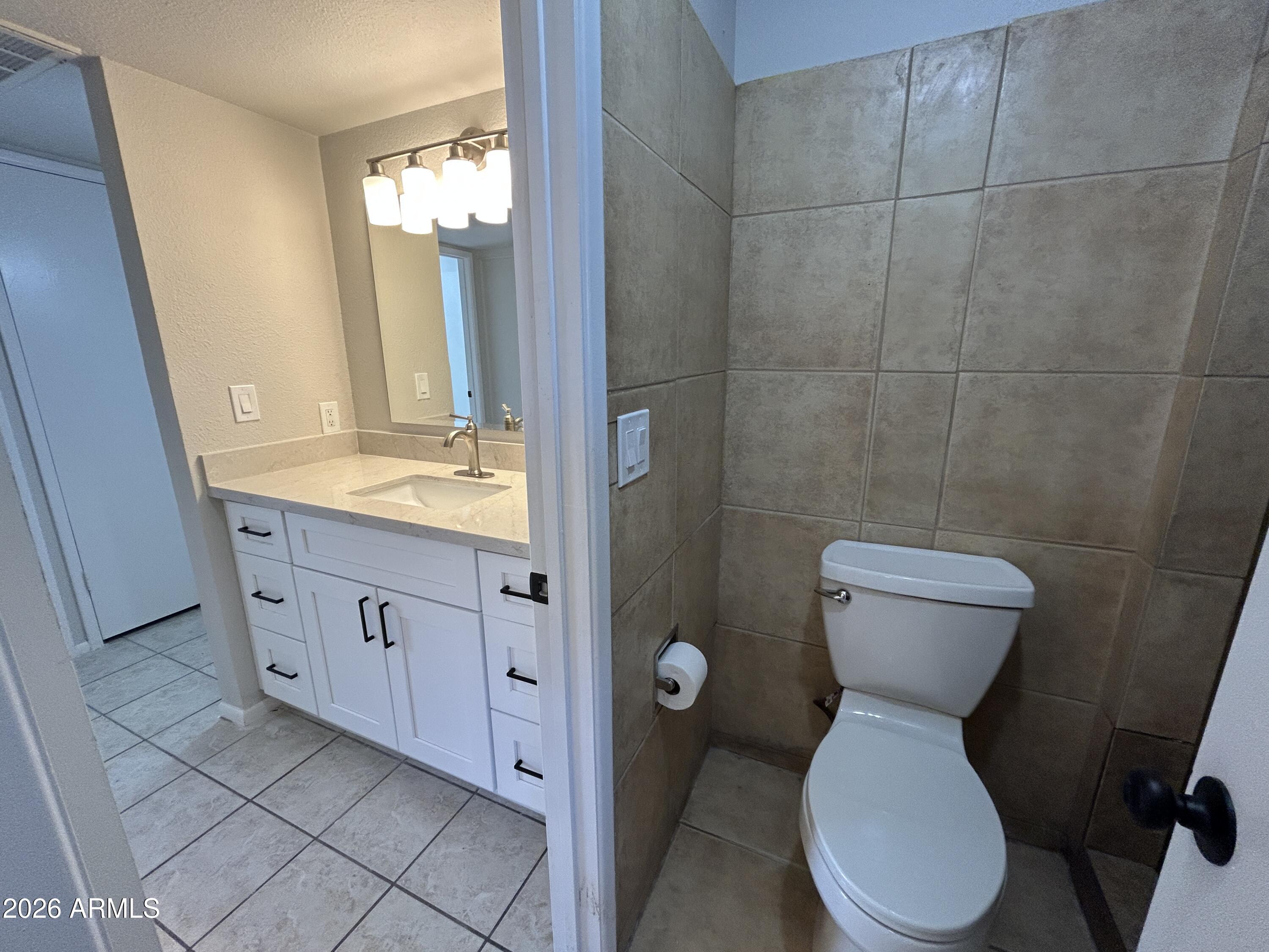 6711 West Osborn Road, Unit 22 Phoenix, AZ 85033 - Photo 8 of 13 IMG_5232