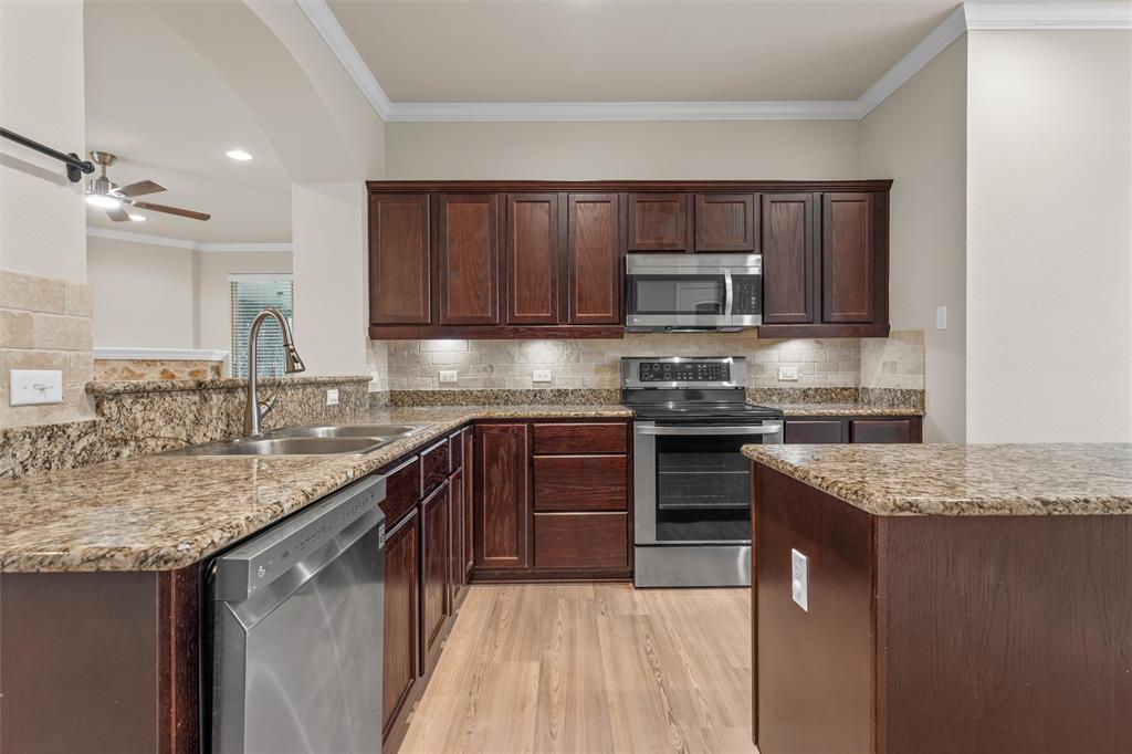 10860 Burnham Drive Waco, TX 76708 - Photo 15 of 36