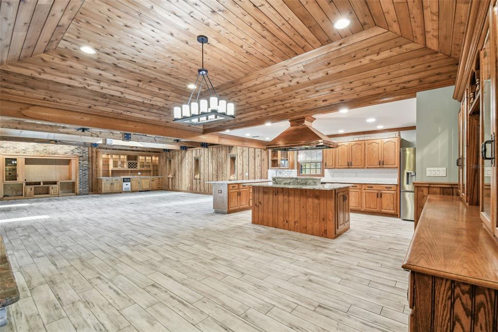 27547 Miller Road Dade City, FL 33525 - Photo 5 of 100 Gallery Image 5