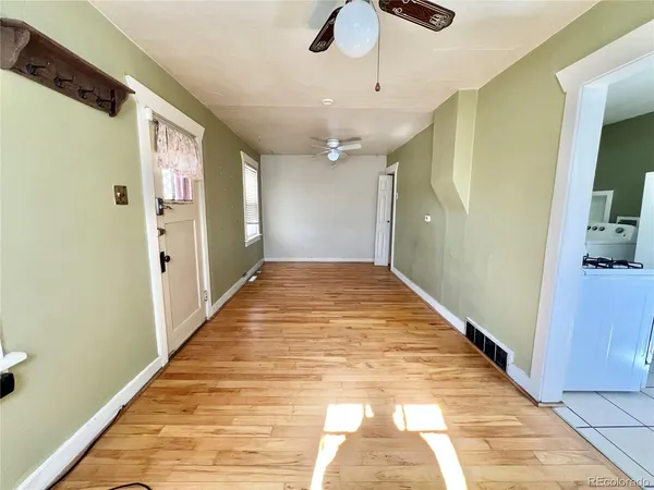 $2,295 | 4166 South Lincoln Street, Englewood, CO 80113