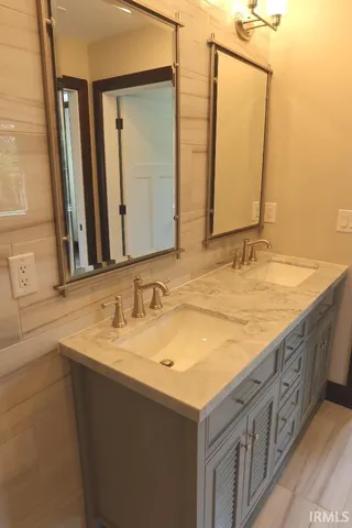 $750,000 | 36 Park Ridge Drive, Mount Vernon, IN 47620