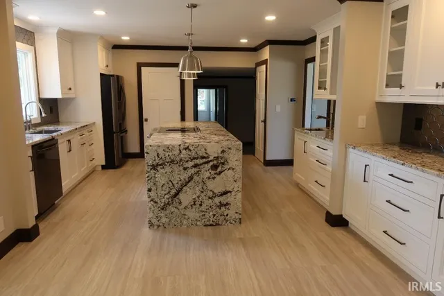 $750,000 | 36 Park Ridge Drive, Mount Vernon, IN 47620