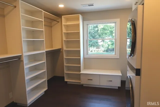 $750,000 | 36 Park Ridge Drive, Mount Vernon, IN 47620