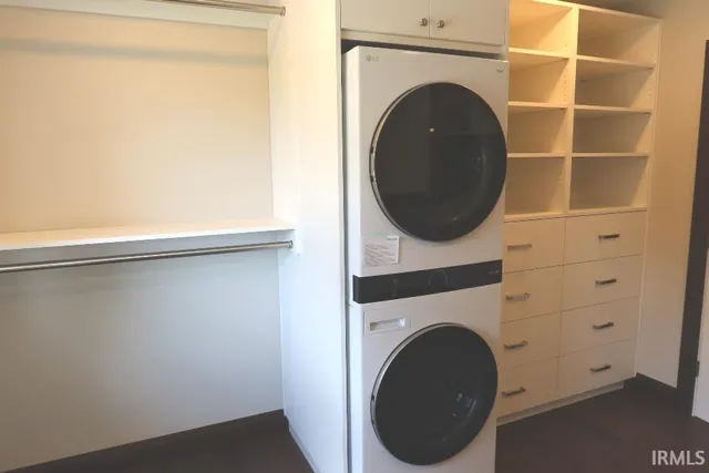 $750,000 | 36 Park Ridge Drive, Mount Vernon, IN 47620