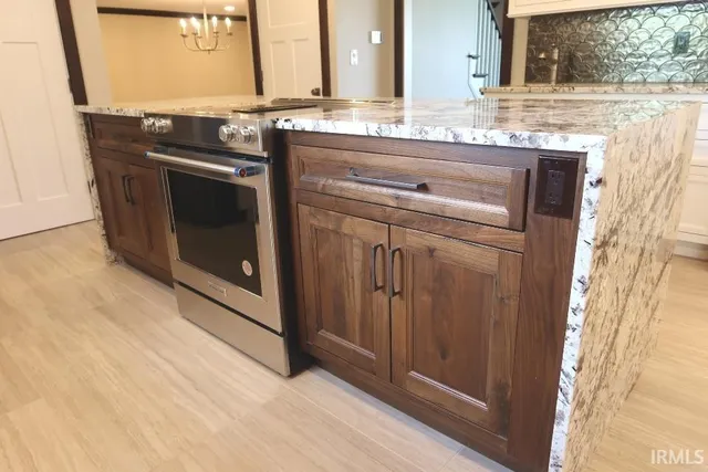 $750,000 | 36 Park Ridge Drive, Mount Vernon, IN 47620