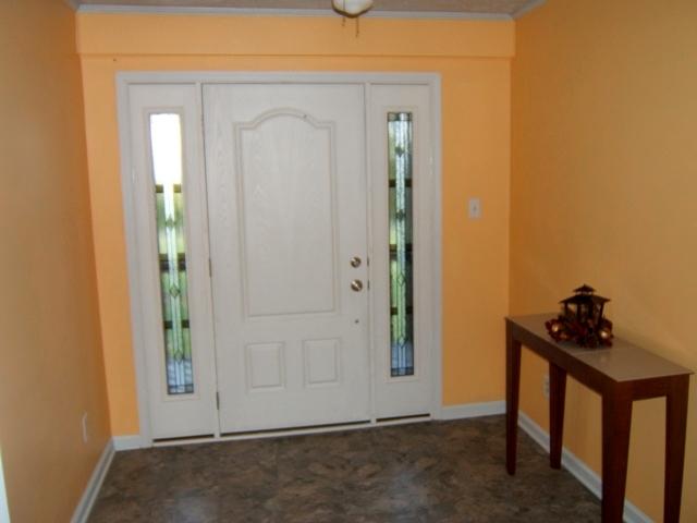 4 Foyer