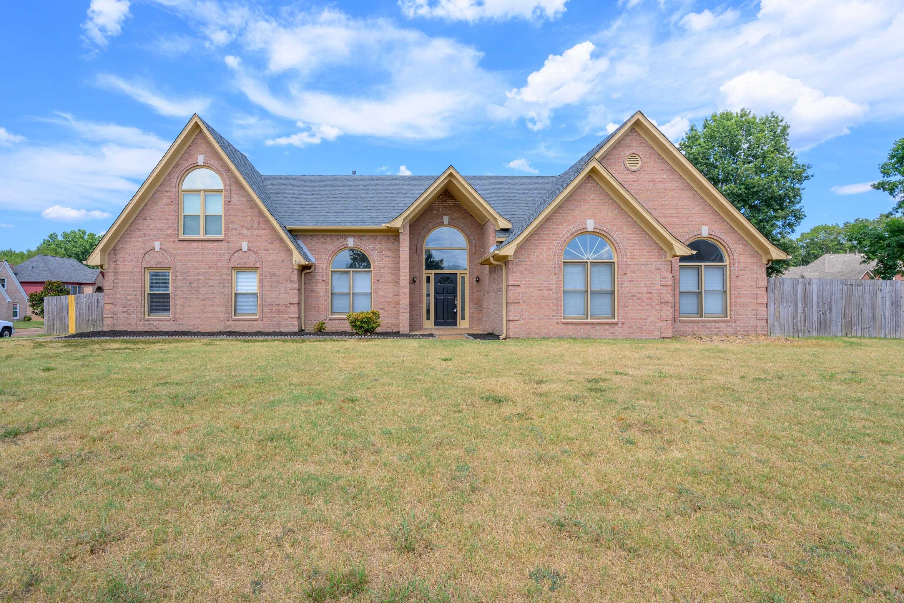 8016 Cale Falls Lane Bartlett, TN 38002 - Photo 35 of 37 a view of outdoor space yard and front view of a house