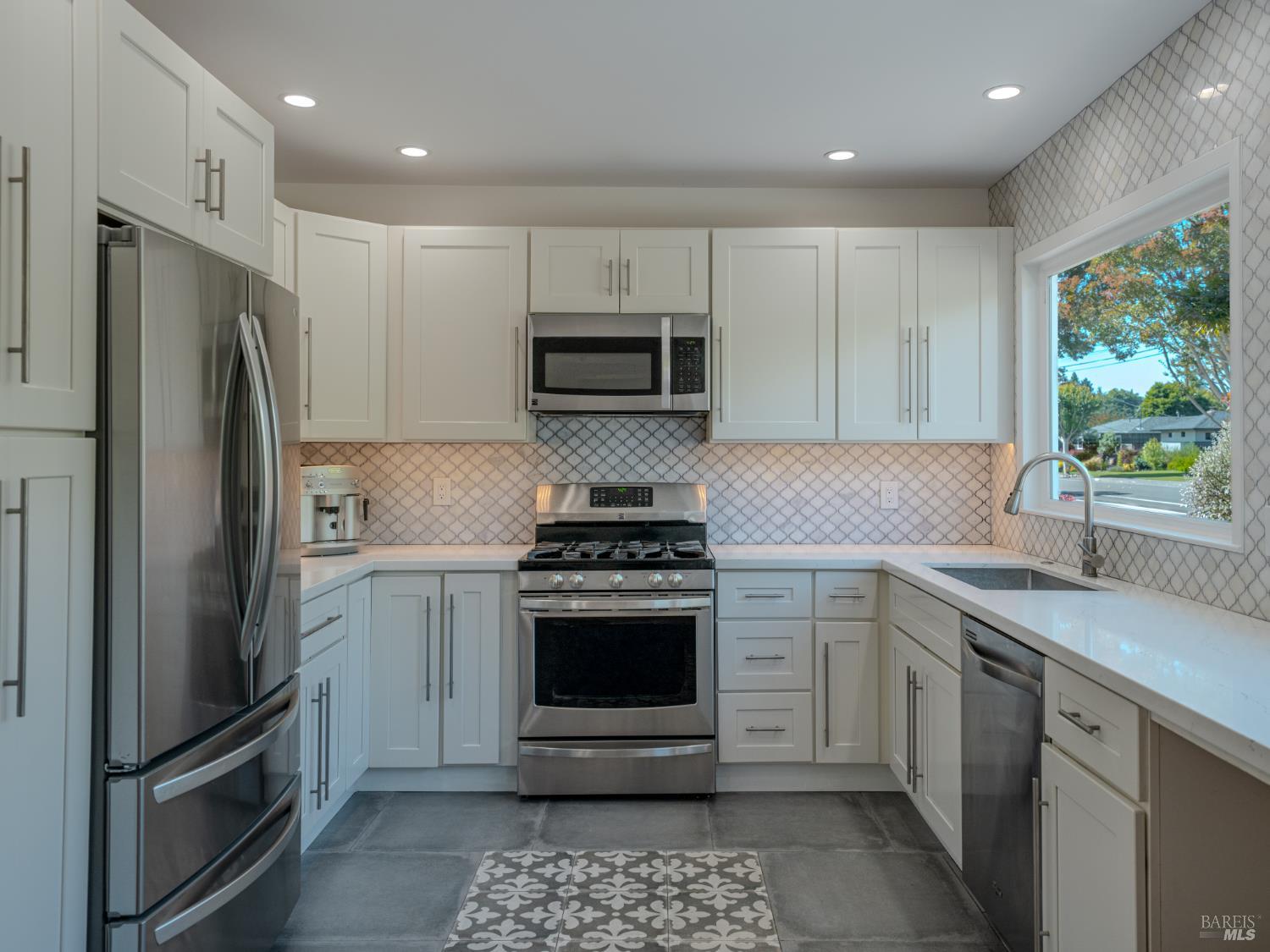1340 Parsons Drive Santa Rosa, CA 95404 - Photo 12 of 30