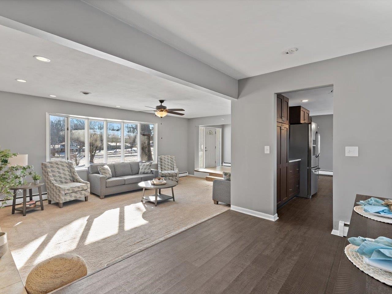 8210 Ridgewood Road Rock Island, IL 61201 - Photo 18 of 60 a living room with furniture and wooden floor