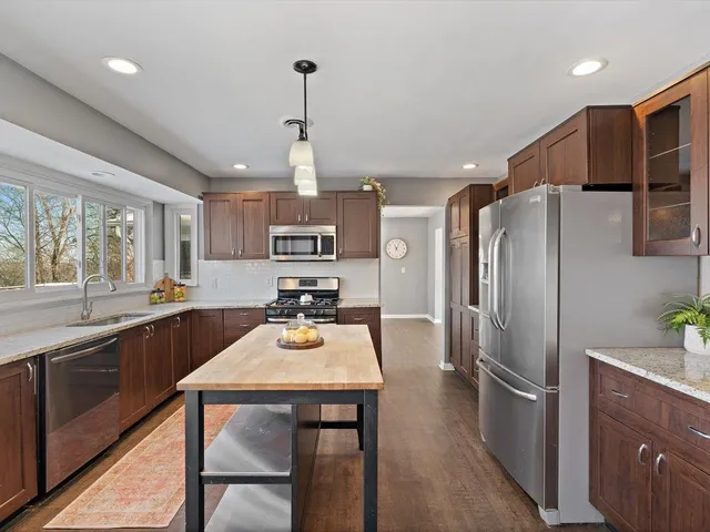 $314,900 | 8210 Ridgewood Road, Rock Island, IL 61201