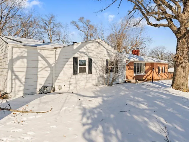 $335,000 | 8210 Ridgewood Road, Rock Island, IL 61201