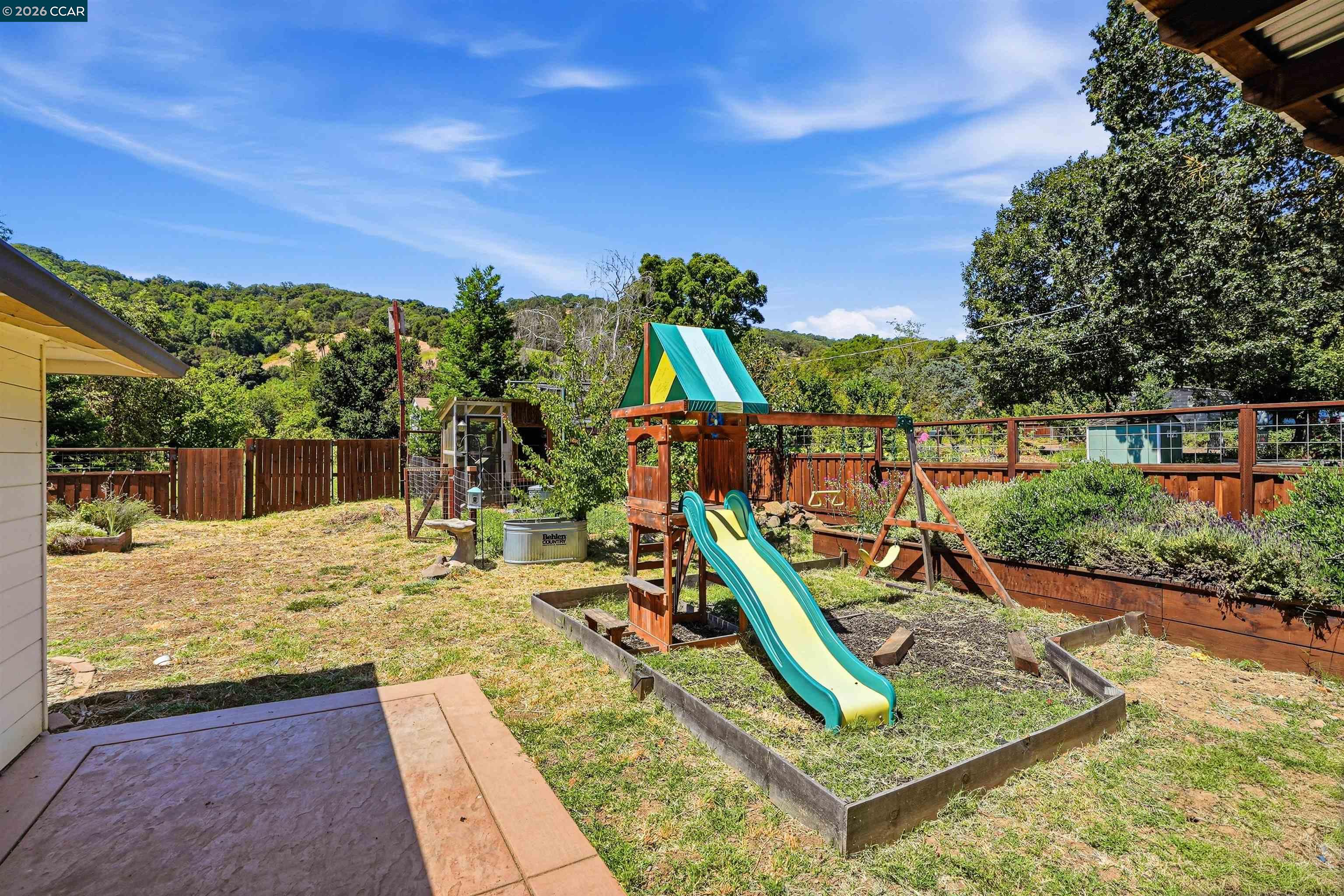 1911 Franklin Canyon Road Martinez, CA 94553 - Photo 31 of 41