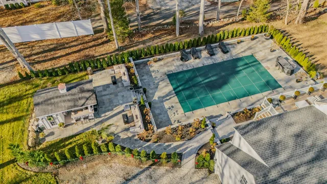 a black and white photo of a refrigerator