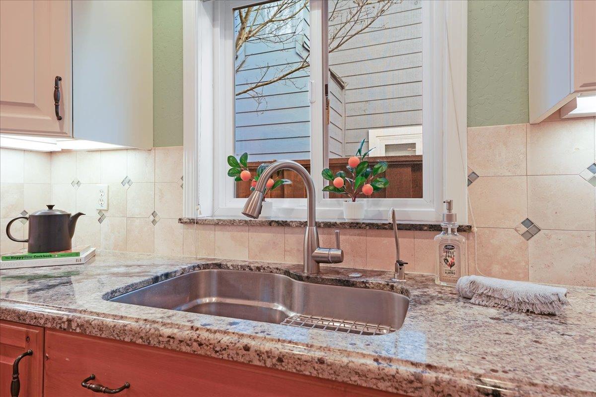 2840 Wimbledon Drive Aptos, CA 95003 - Photo 15 of 38