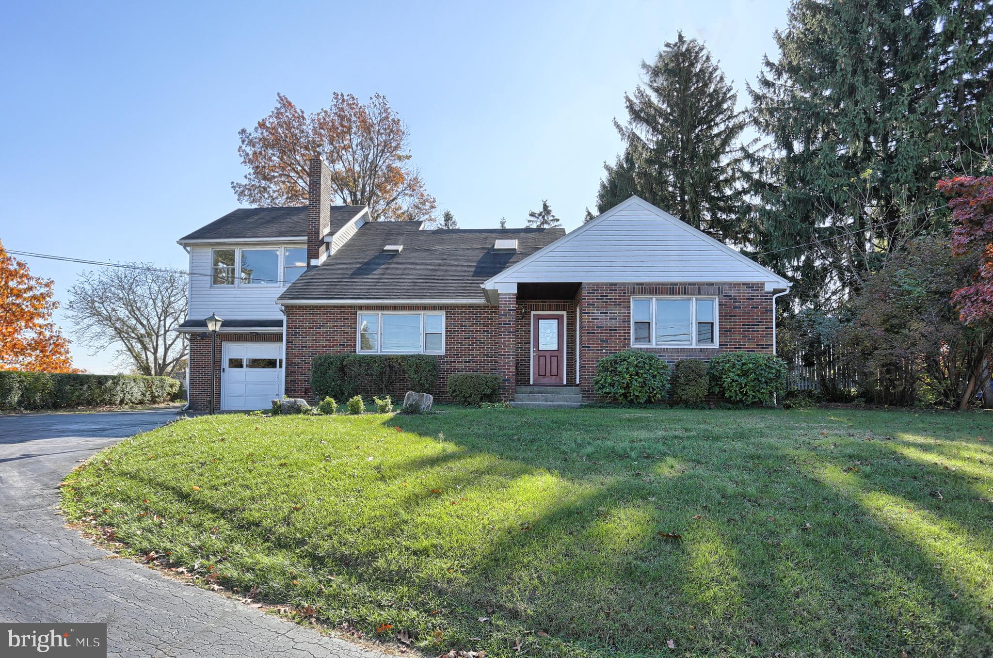 8161 Chambers Hill Road Harrisburg, PA 17111 - Photo 1 of 46 Gallery Image 1