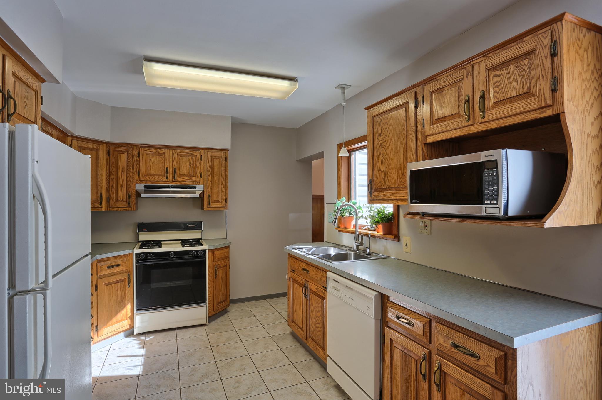 8161 Chambers Hill Road Harrisburg, PA 17111 - Photo 39 of 46 Gallery Image 39