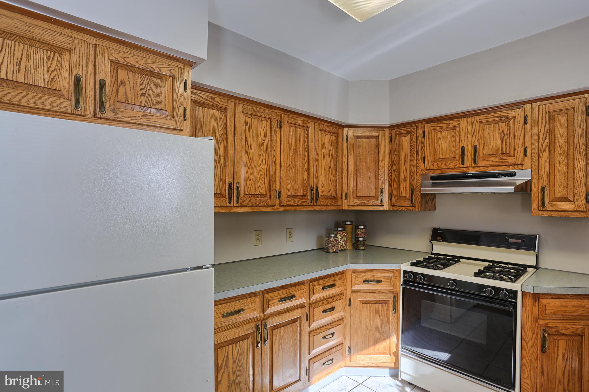 8161 Chambers Hill Road Harrisburg, PA 17111 - Photo 8 of 46 Gallery Image 8