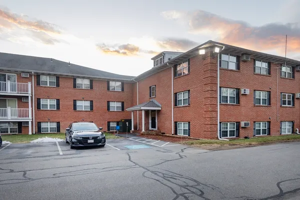 $1,750 | 11 Leonard Road, Unit 11, Boxborough, MA 01719