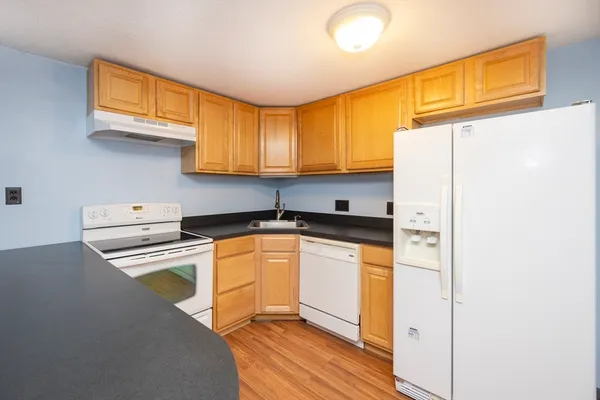 $1,750 | 11 Leonard Road, Unit 11, Boxborough, MA 01719