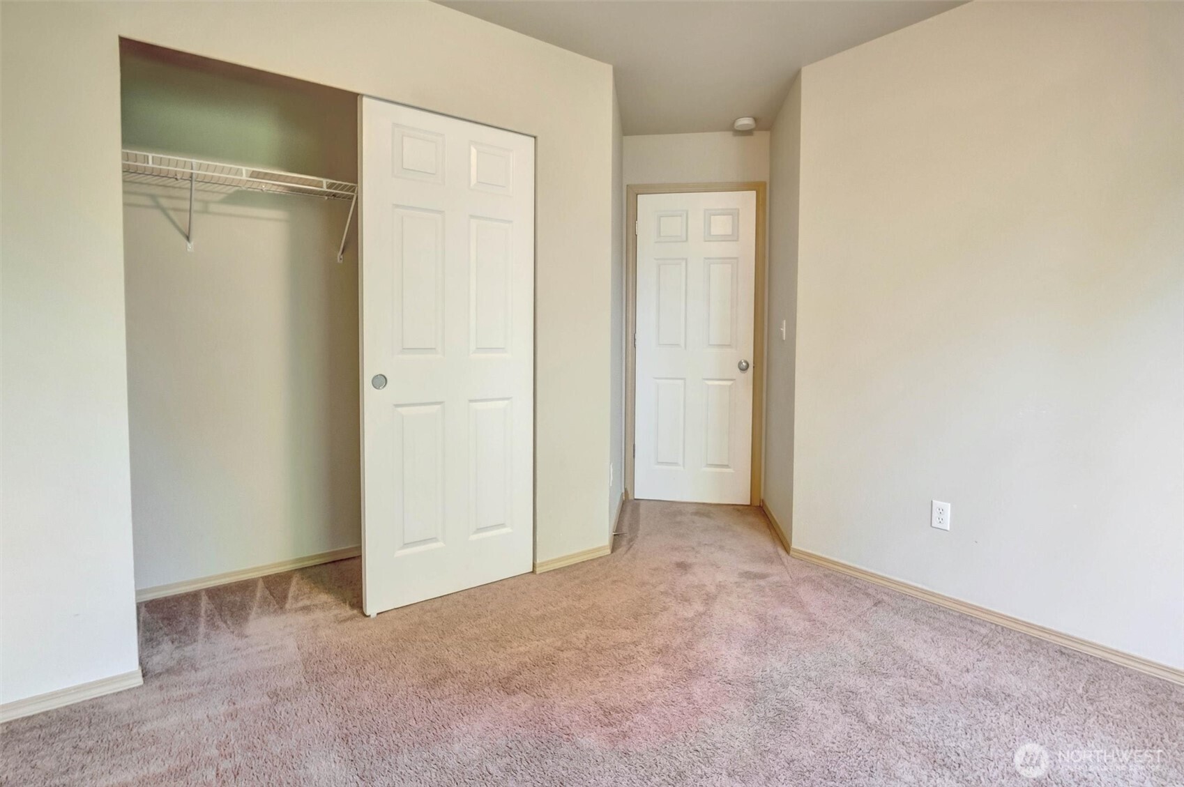 2426 Stafford Way Bothell, WA 98012 - Photo 29 of 40