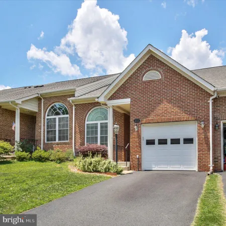 $535,000 | 233 North View Circle, Warrenton, VA 20186
