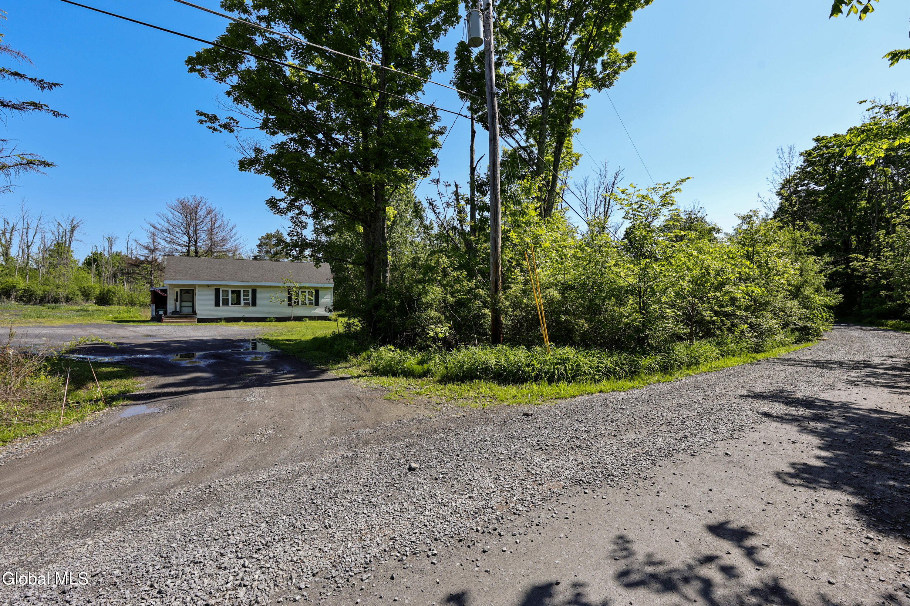 4 Connolly Road Ballston, NY 12019 - Photo 10 of 40 2 (19)