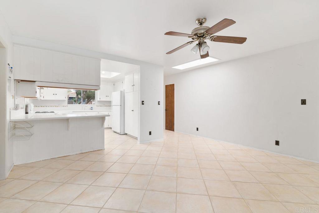 321 Chestnut Lane Escondido, CA 92025 - Photo 14 of 36