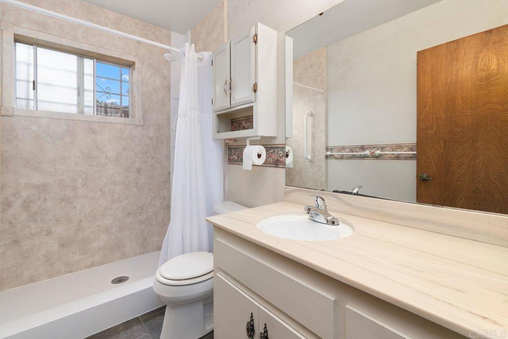 321 Chestnut Lane Escondido, CA 92025 - Photo 25 of 36