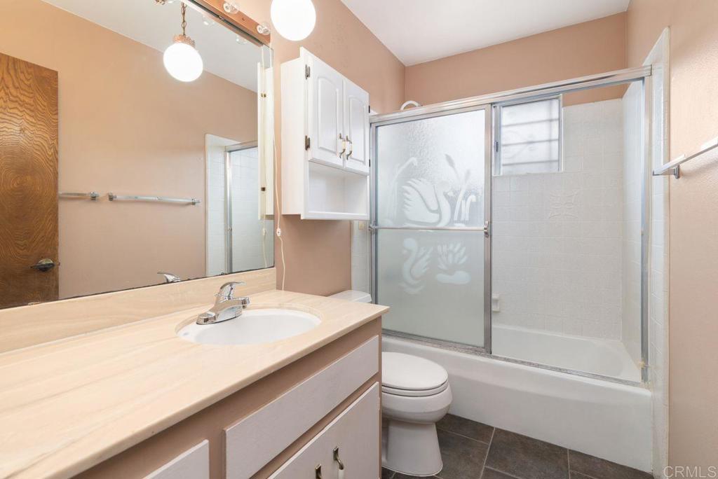 321 Chestnut Lane Escondido, CA 92025 - Photo 26 of 36