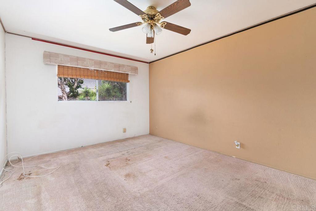 321 Chestnut Lane Escondido, CA 92025 - Photo 28 of 36