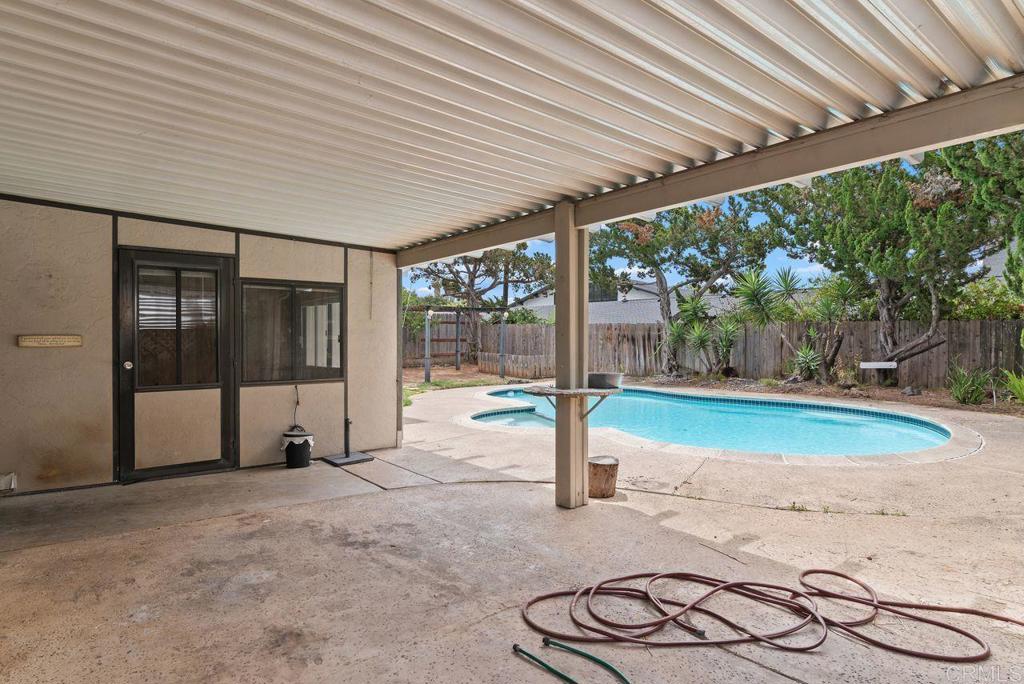 321 Chestnut Lane Escondido, CA 92025 - Photo 30 of 36