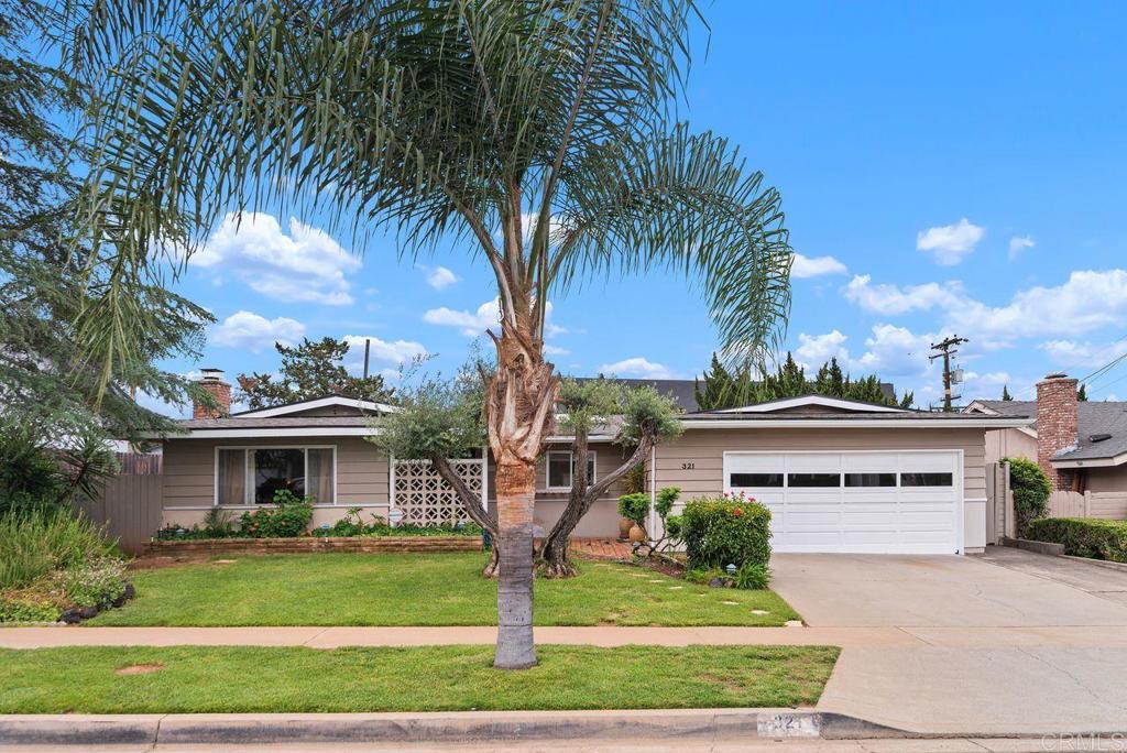 321 Chestnut Lane Escondido, CA 92025 - Photo 3 of 36