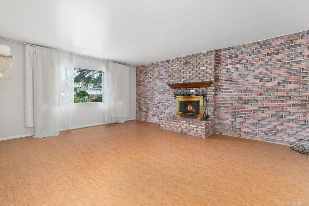 321 Chestnut Lane Escondido, CA 92025 - Photo 8 of 36