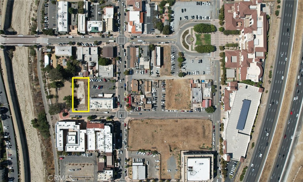 42045 3rd Street Temecula, CA 92590 - Photo 3 of 7