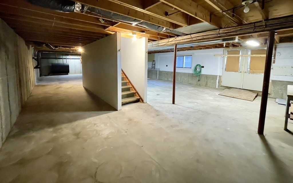 192 Hadley Road Sunderland, MA 01375 - Photo 23 of 30 a view of under construction room and staircase