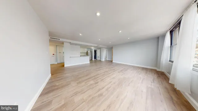 $339,900 | 4600 Duke Street, Unit 431, Alexandria, VA 22304