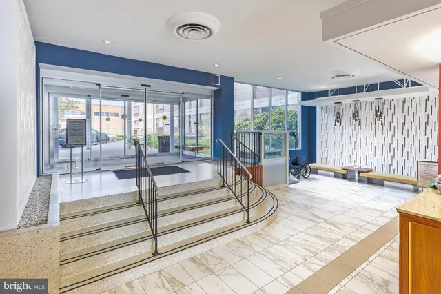 $339,900 | 4600 Duke Street, Unit 431, Alexandria, VA 22304