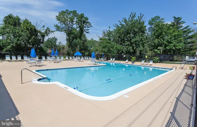 $339,900 | 4600 Duke Street, Unit 431, Alexandria, VA 22304