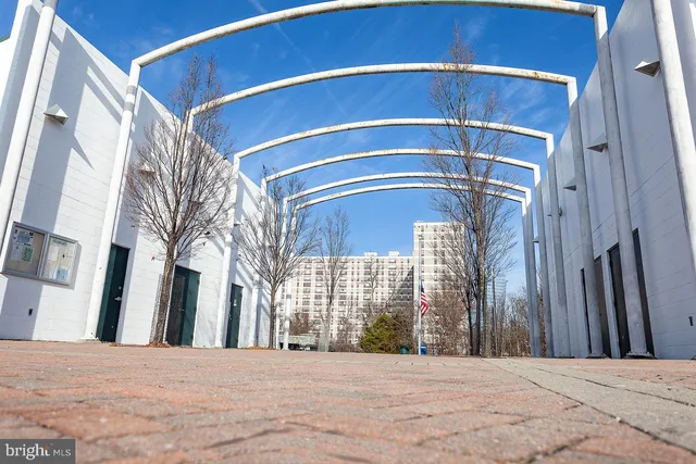 $339,900 | 4600 Duke Street, Unit 431, Alexandria, VA 22304