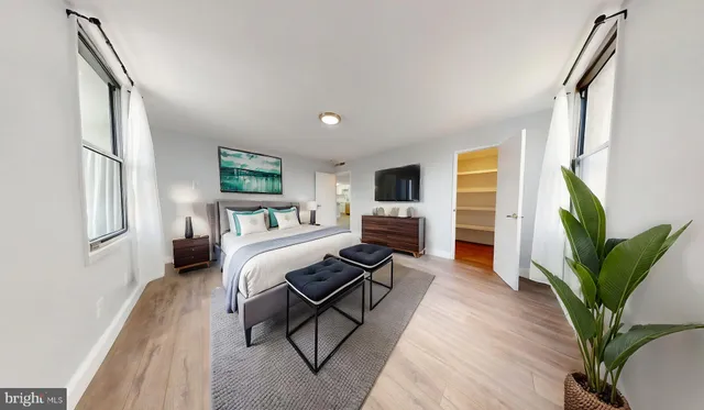 $339,900 | 4600 Duke Street, Unit 431, Alexandria, VA 22304