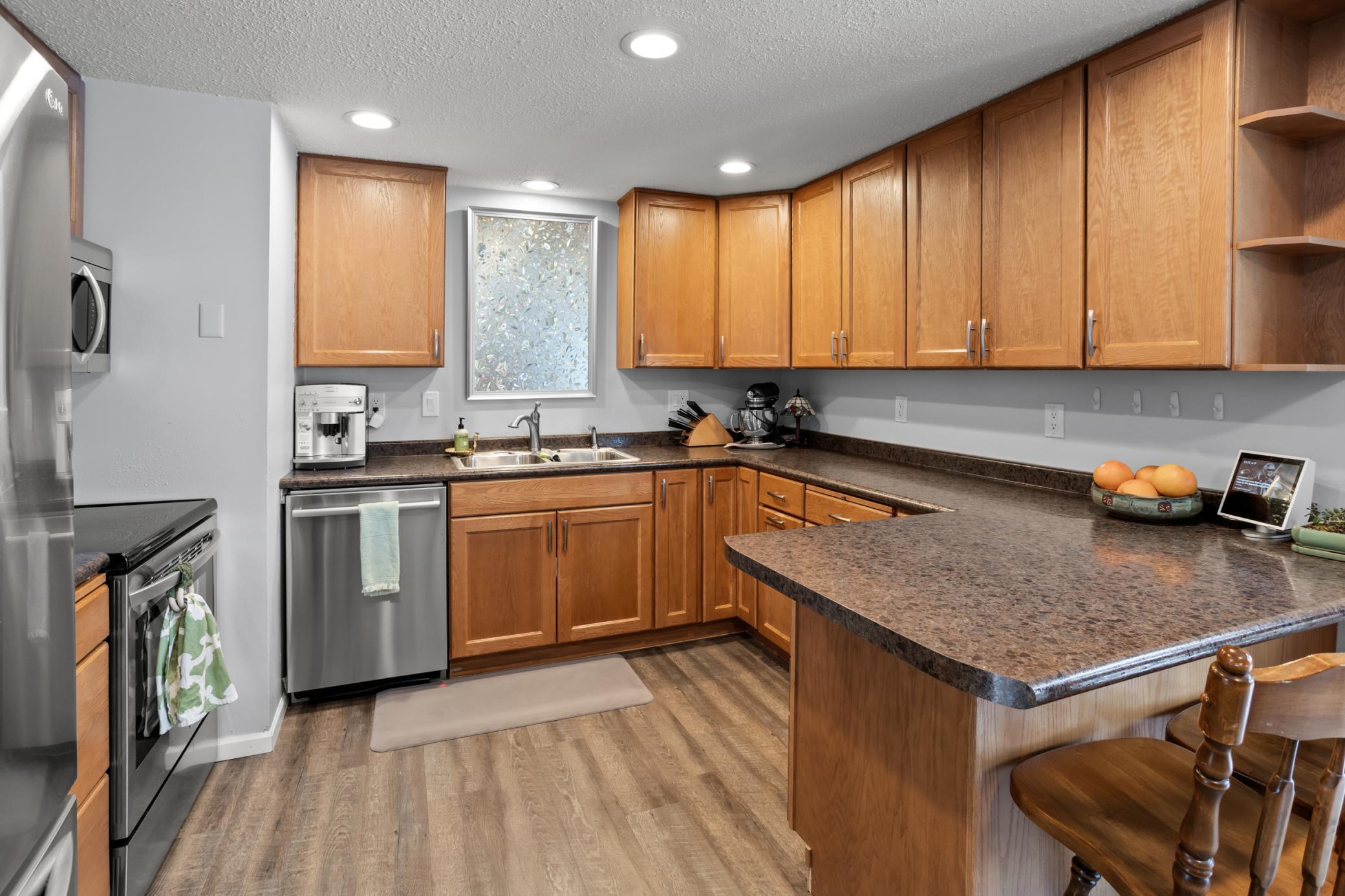 2801 22nd Street South Fargo, ND 58103 - Photo 12 of 36