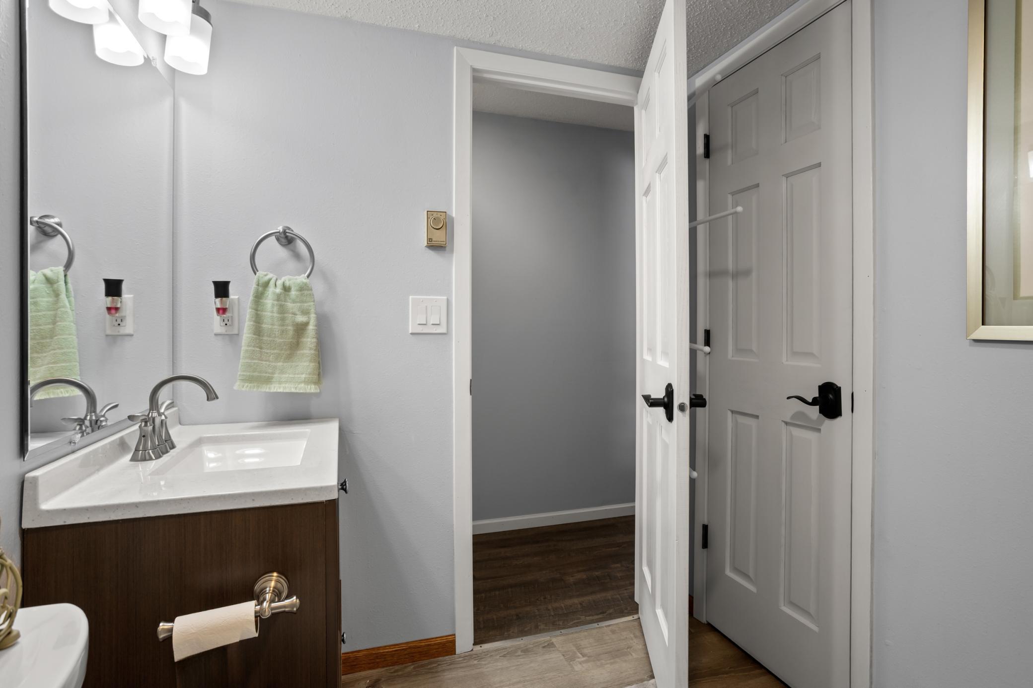 2801 22nd Street South Fargo, ND 58103 - Photo 28 of 36