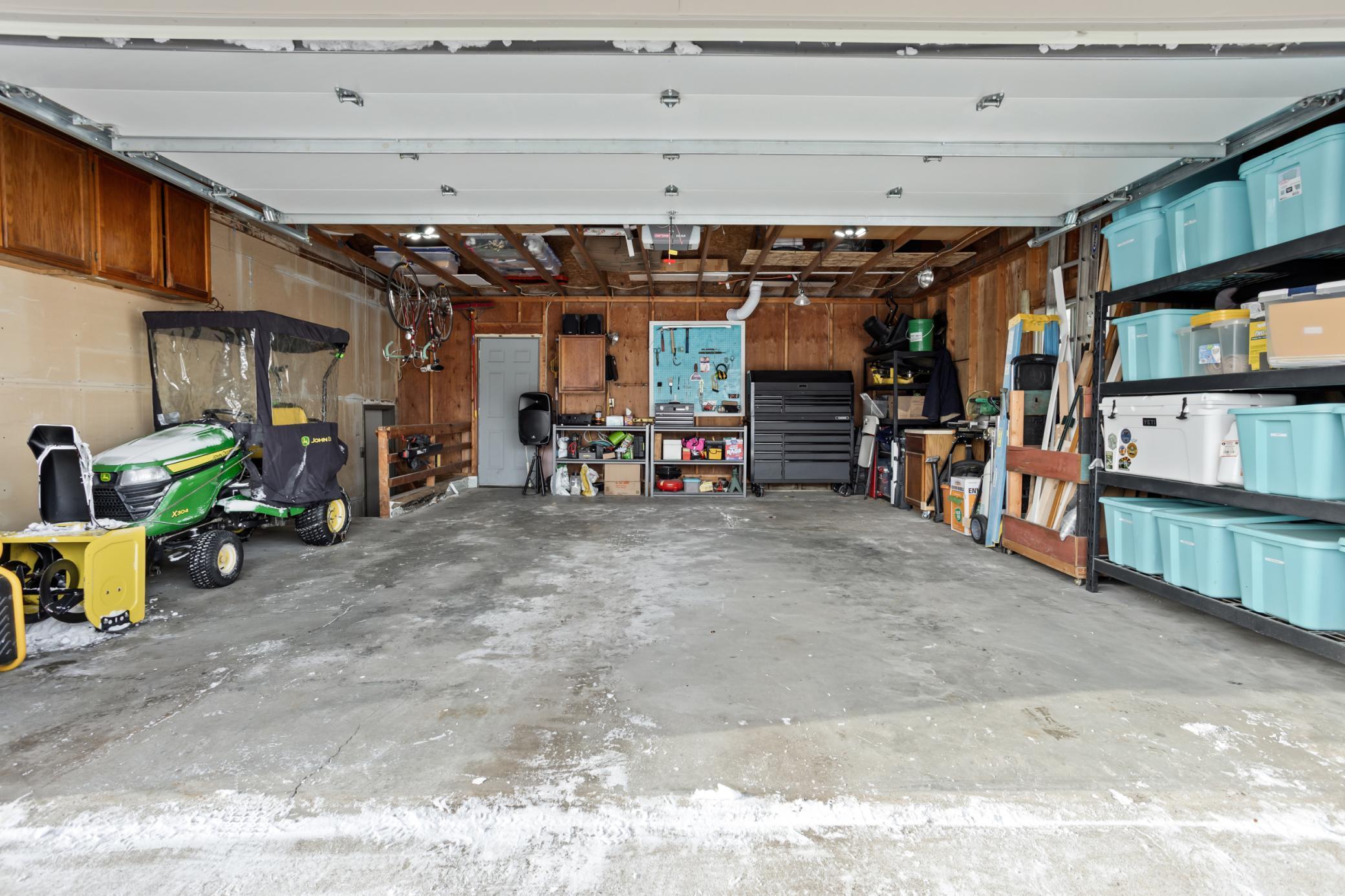 2801 22nd Street South Fargo, ND 58103 - Photo 32 of 36